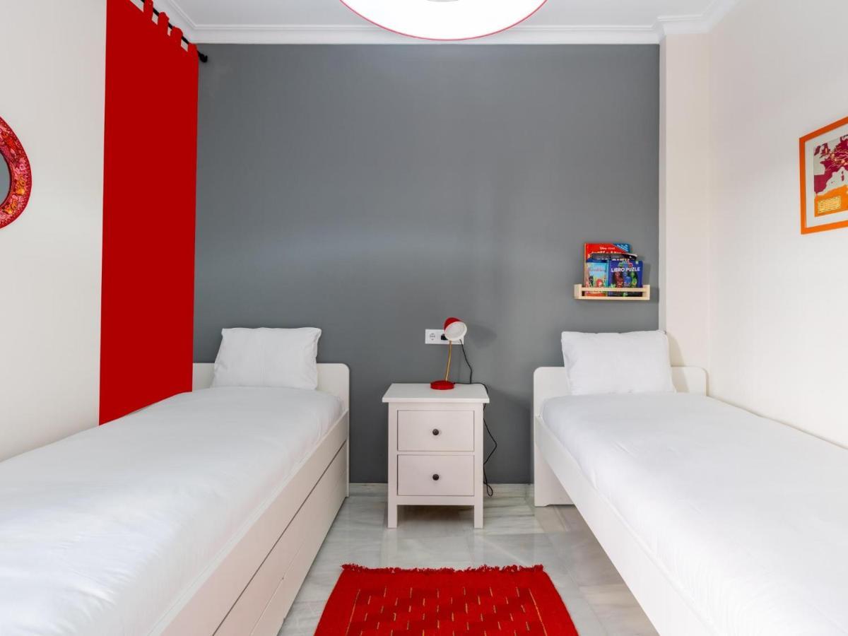 Holi-Rent Penthouse Penuelas Sevilla Eksteriør billede
